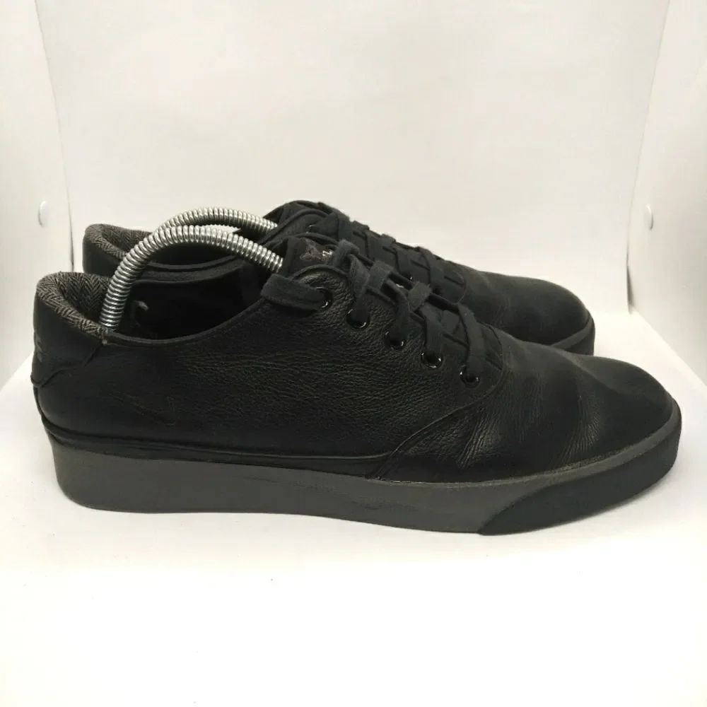 Nike used pre